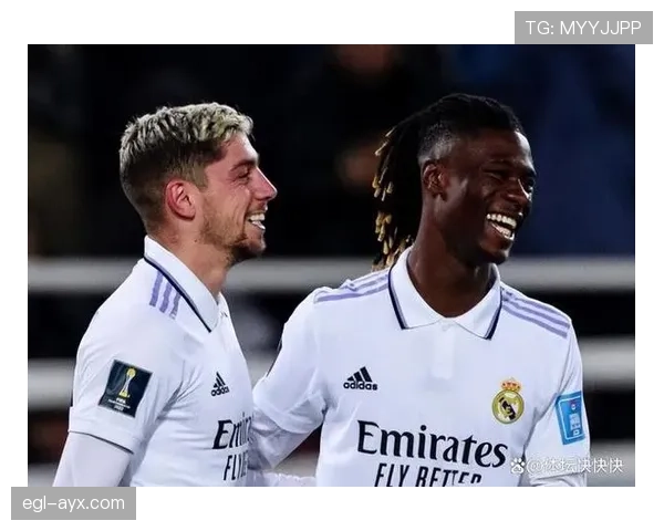 贝林厄姆与克罗斯中场节奏控制及战术角色对比分析 贝林厄姆与克罗斯中场节奏控制及战术角色对比分析