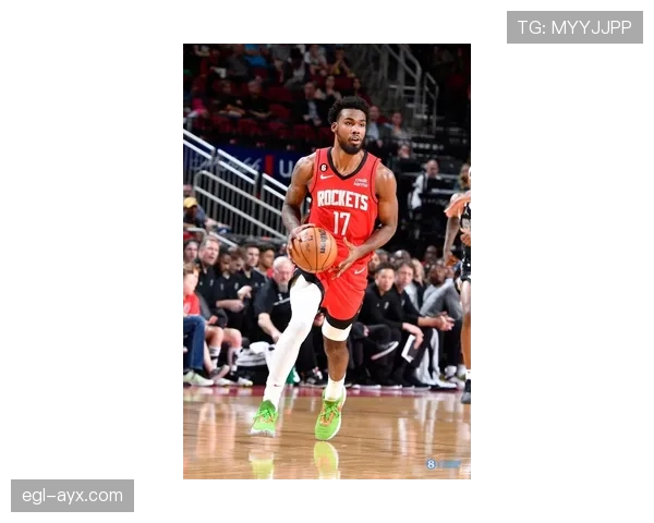 阿门·汤普森突破效率提升显著 拉开球队攻击空间